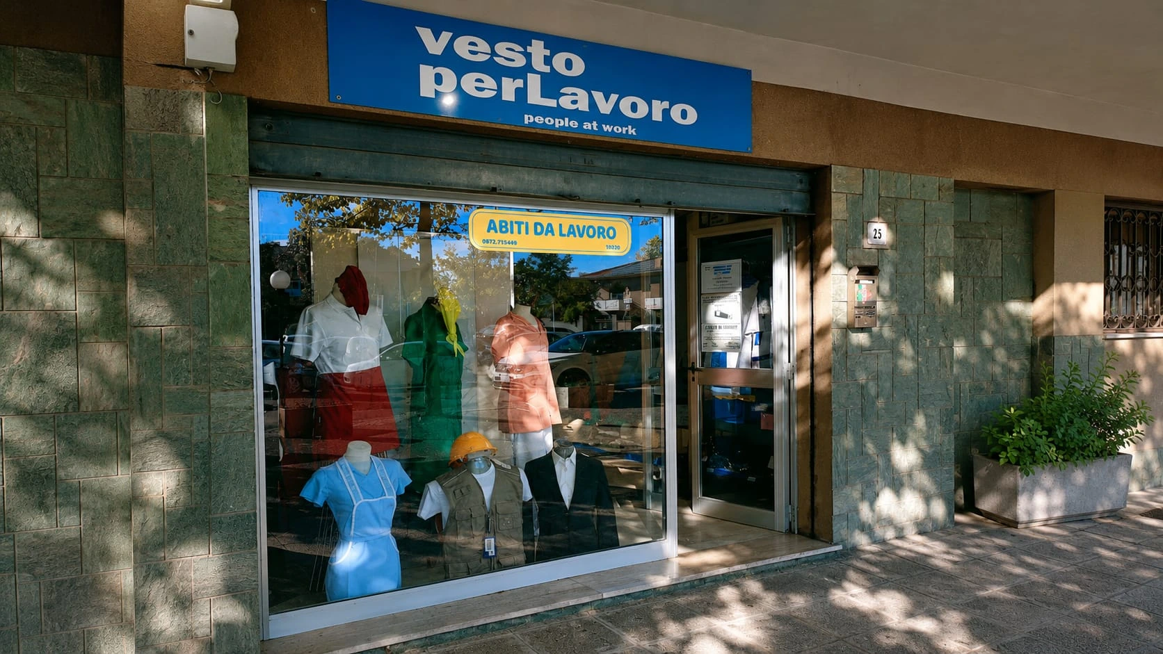 Vesto per lavoro a Lanciano